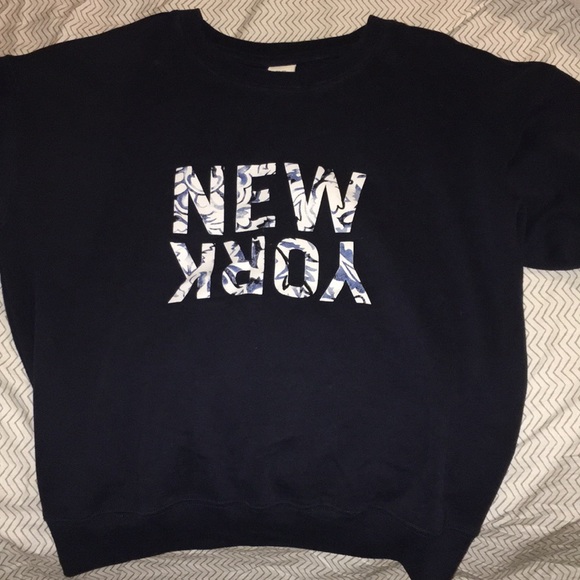 Abercrombie & Fitch Sweatshirt - Picture 1 of 3